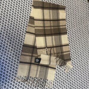 Woolmark wool scarf